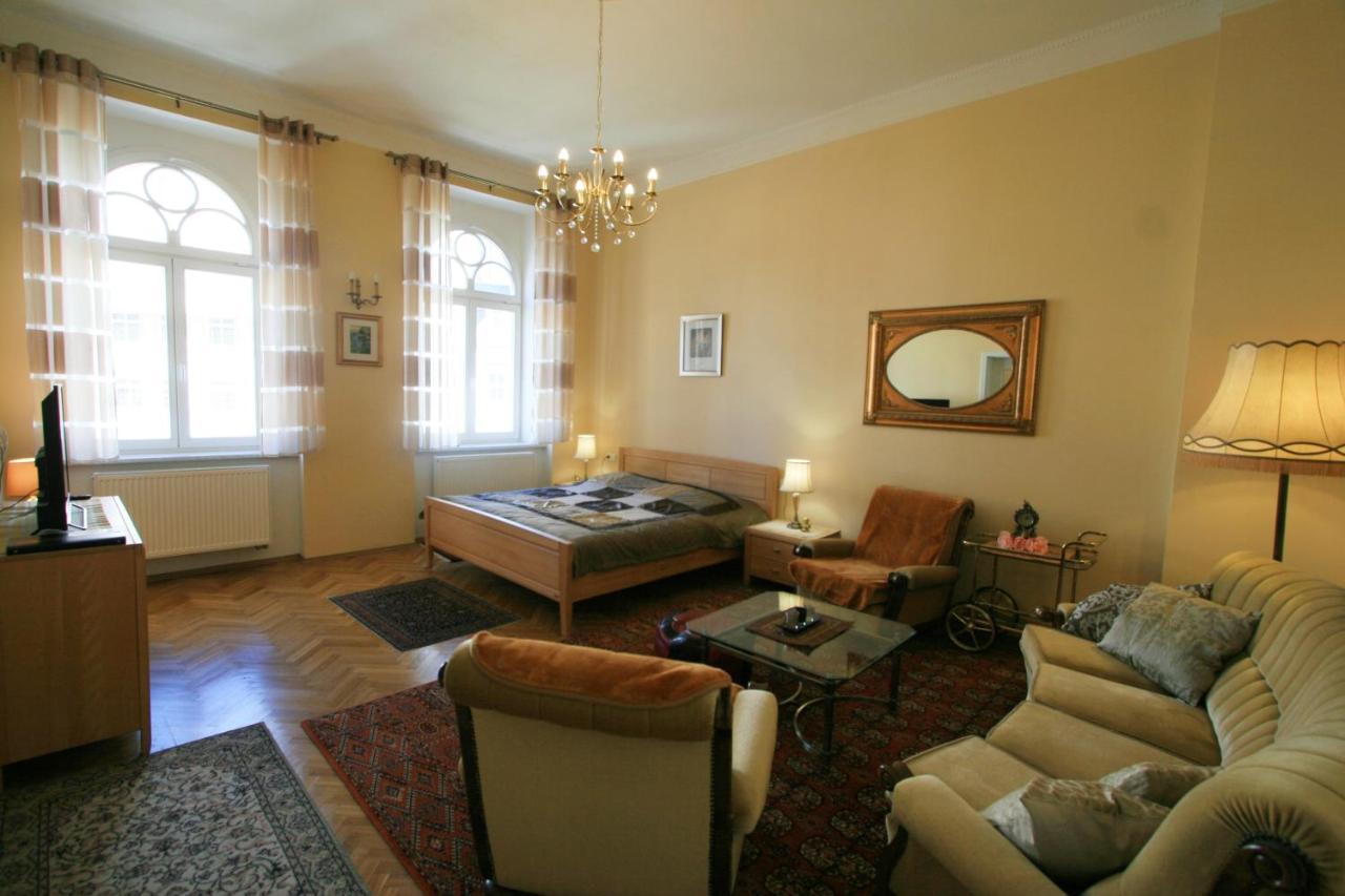 קרלובי וארי Apartment No. 20 Jaltska 3 מראה חיצוני תמונה